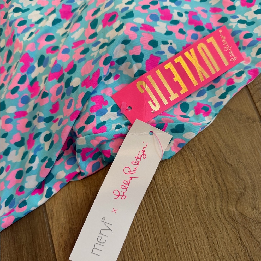 Lilly Pulitzer Athleisure Golf and Tennis Set L/XL - Picture 5 of 6
